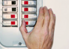 How Circuit Breakers Work | Recurso educativo 759127